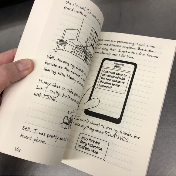 Diary of the Wimpy Kid: Hard Luck by: Jeff Kinney, paperback book - Picture 3 of 6